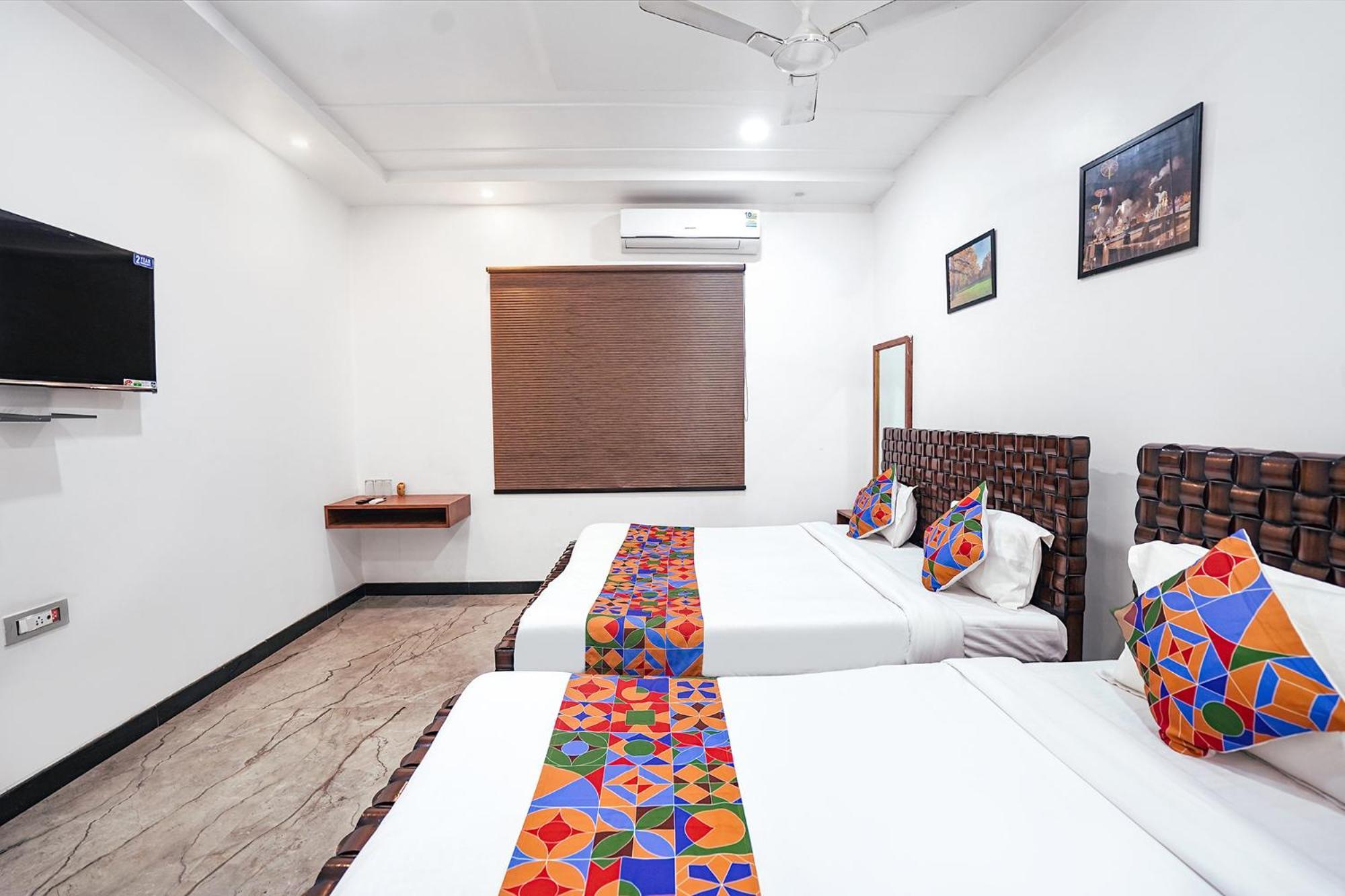 Fabhotel Villa De Benares Ngoại thất bức ảnh