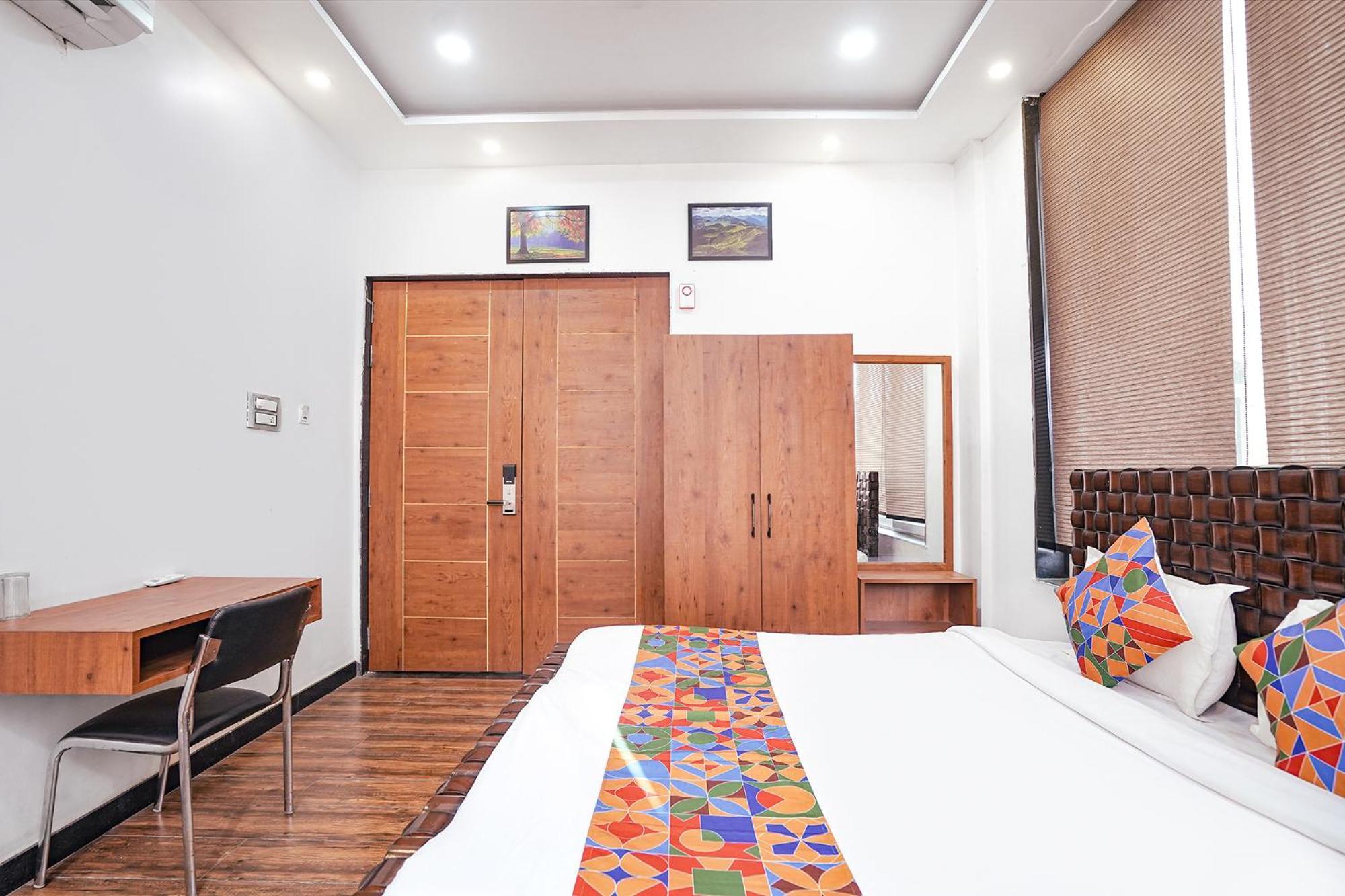 Fabhotel Villa De Benares Ngoại thất bức ảnh